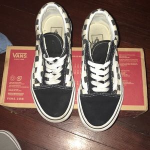 Women’s size:5.5 Men size: